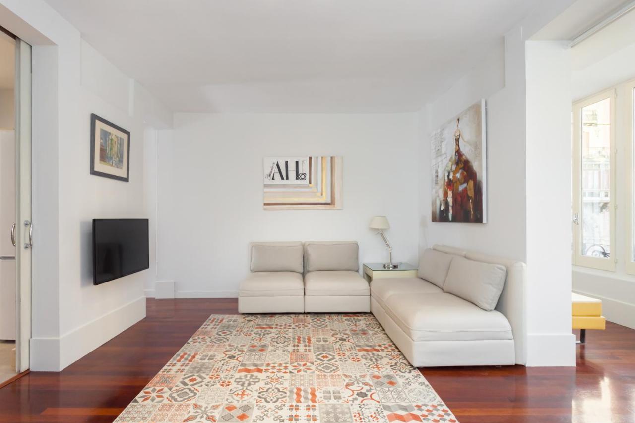 Art House Granvia Apartment Barcelona Bagian luar foto