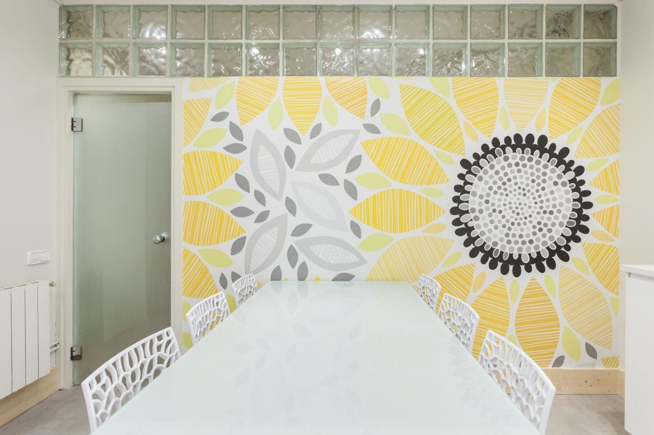 Art House Granvia Apartment Barcelona Bagian luar foto