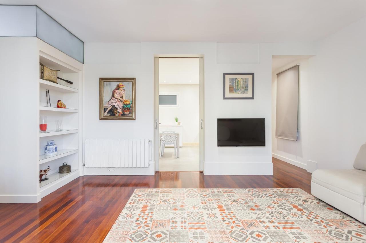 Art House Granvia Apartment Barcelona Bagian luar foto