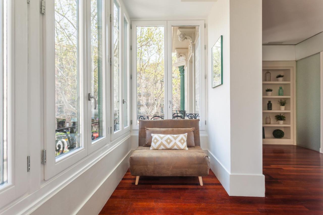 Art House Granvia Apartment Barcelona Bagian luar foto